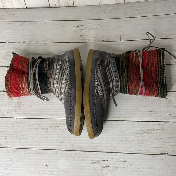Toms Nepal Boho Fabric and Leather Fleece Lined Boho Boots - Picture 6 of 14